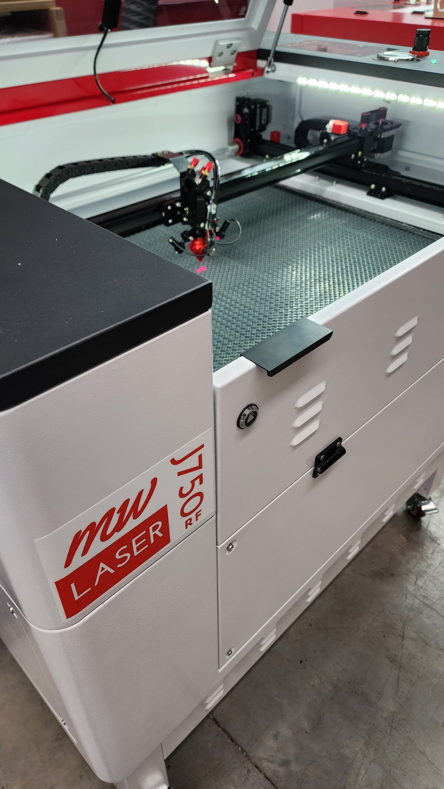 NEW MODEL - MW-J750 RF Metal Tube Co2 Laser Machine - 700x500mm
