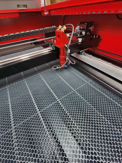 MW-R1610 Laser control panel and laser head, showcasing its large honeycomb table